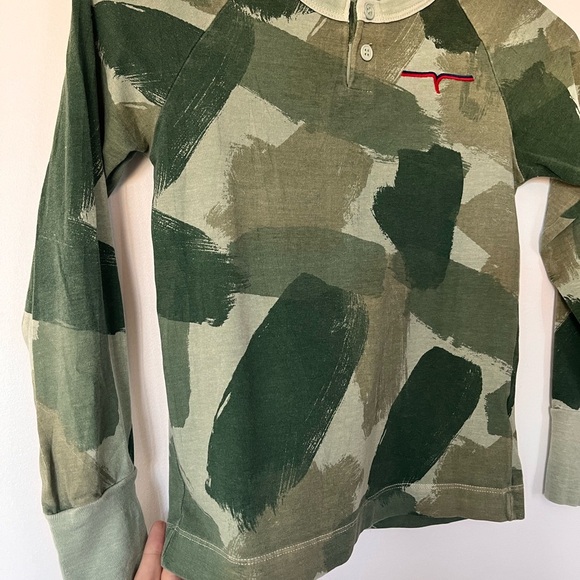 The animal observatory ! Kids Green Camouflage Long Sleeve Sweater - Picture 2 of 4